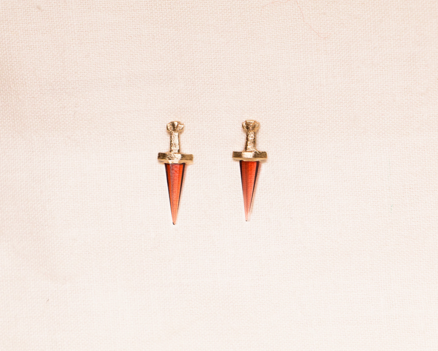 The Henrietta earring